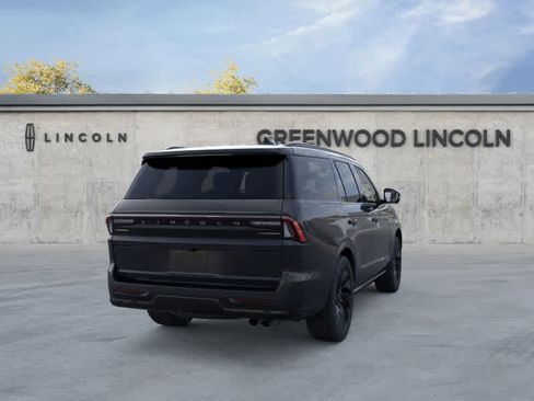 New 2026 Lincoln Navigator Reserve w/ Jet Appearance Package image 8