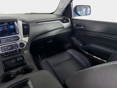 Used 2020 GMC Yukon SLT RWD image 24