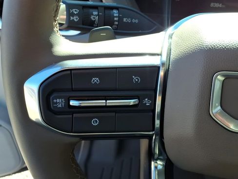 Used 2025 GMC Yukon Denali image 29