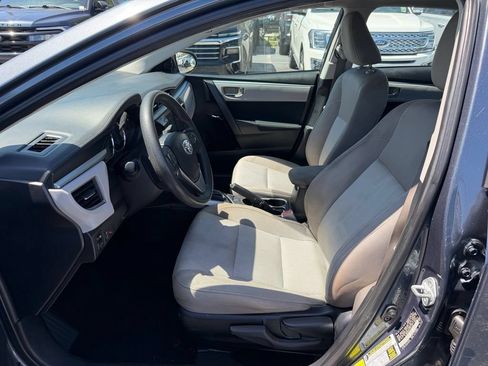 Used 2015 Toyota Corolla LE FWD image 10