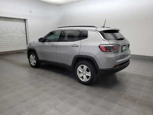 Used 2022 Jeep Compass Latitude w/ Convenience Group AWD/4WD image 3