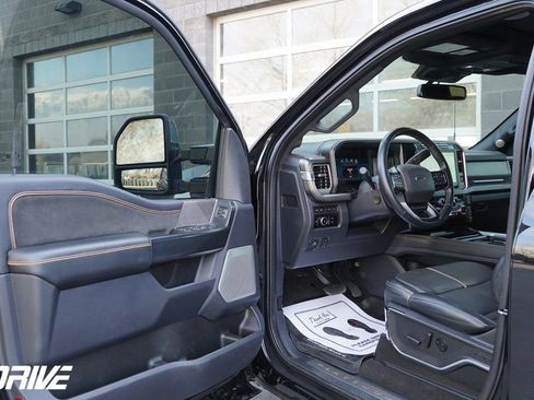 Used 2024 Ford F350 Platinum image 18