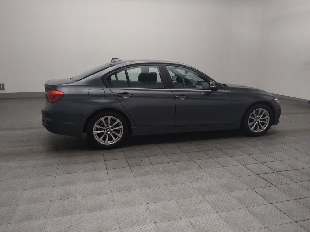 Used 2017 BMW 320i Sedan RWD image 10