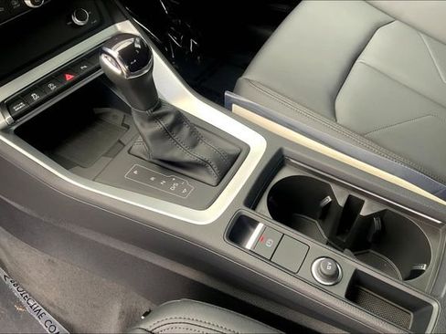 New 2025 Audi Q3 2.0T Premium image 7