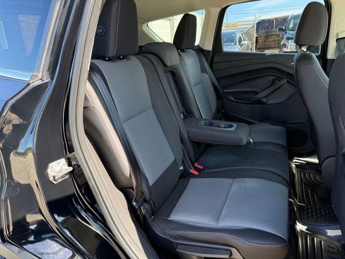 Used 2017 Ford Escape SE w/ Equipment Group 201A FWD image 20