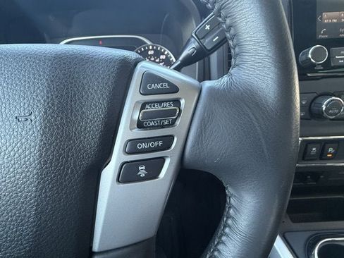 Used 2024 Nissan Titan SV w/ SV Convenience Package image 24