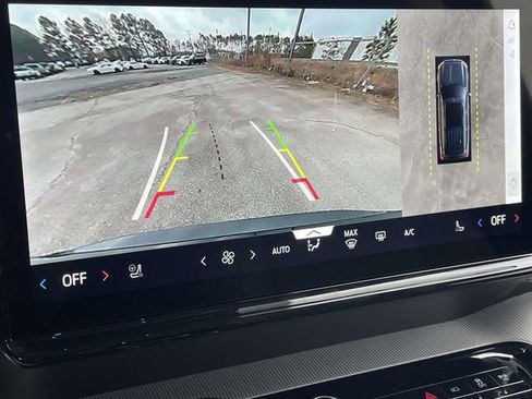 New 2026 Ford Expedition Active image 20