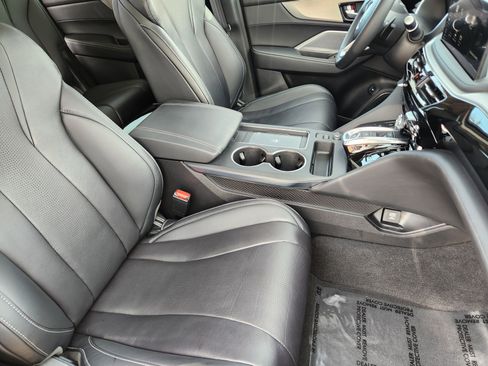 Used 2025 Acura MDX w/ Technology Package image 16