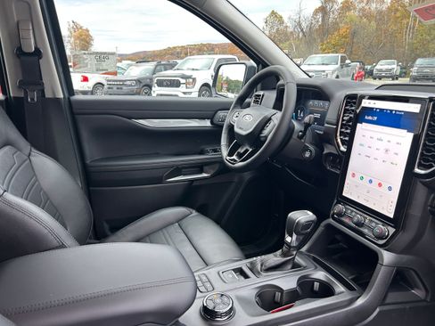 New 2025 Ford Ranger Lariat w/ Black Appearance Package image 41