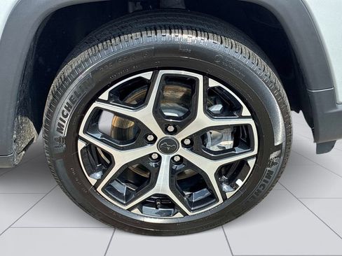 Used 2025 Jeep Compass Limited AWD/4WD image 12