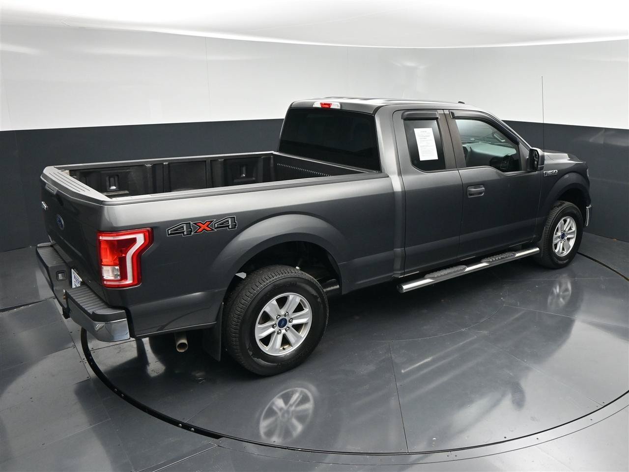 Used 2017 Ford F150 XL w/ Equipment Group 101A Mid AWD/4WD image 23