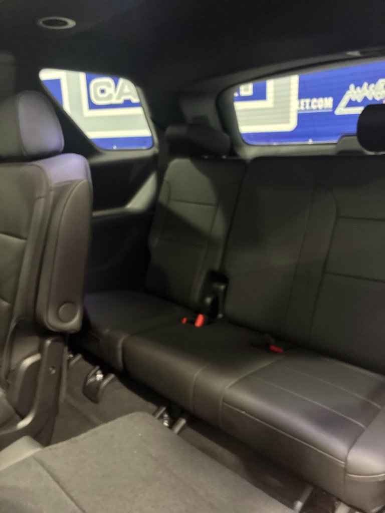 Used 2023 Chevrolet Traverse High Country w/ LPO, Floor Liner Package AWD/4WD image 38