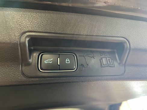 Used 2025 Ford Explorer Platinum w/ LUX Leather Package AWD/4WD image 10