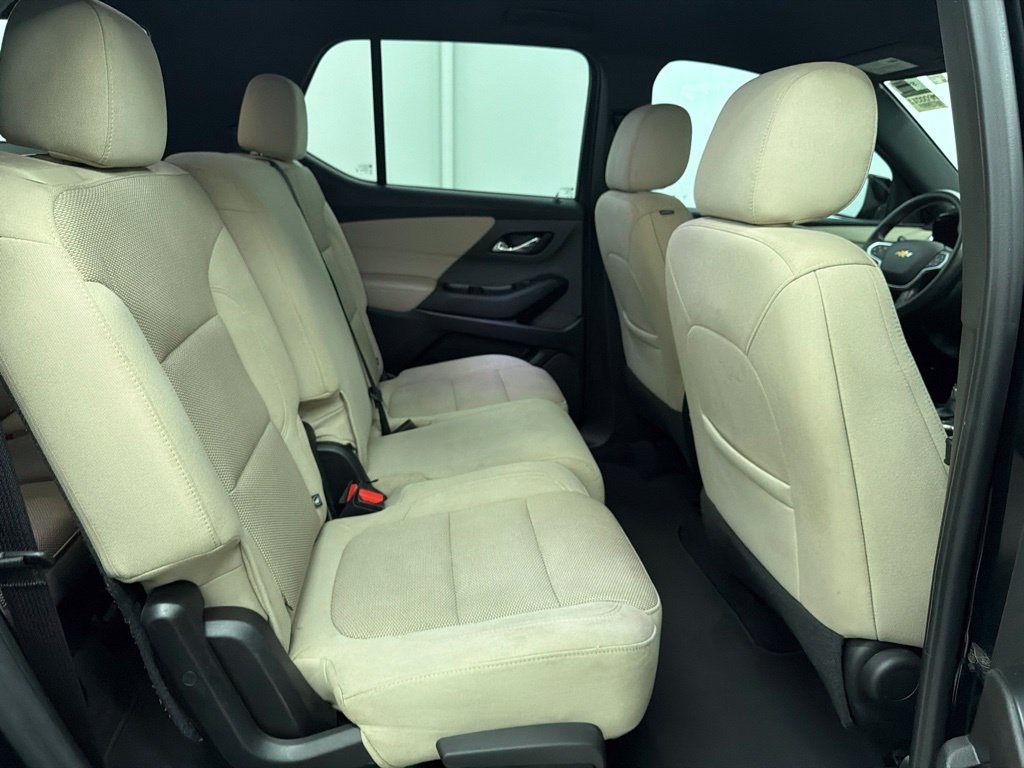 Used 2023 Chevrolet Traverse LS w/ Safety Package FWD image 29