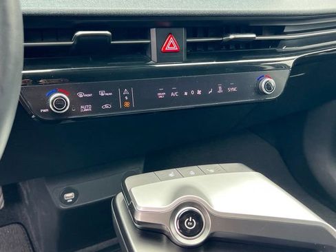Certified 2024 Kia EV6 Light AWD/4WD image 22
