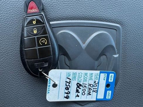 Used 2018 RAM 1500 SLT image 30