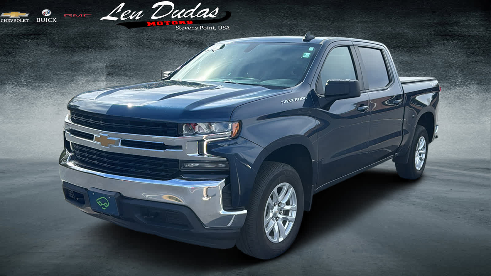 Used 2022 Chevrolet Silverado 1500 LT AWD/4WD image 2