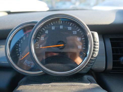 Used 2015 MINI Cooper 2-Door Hardtop FWD image 15