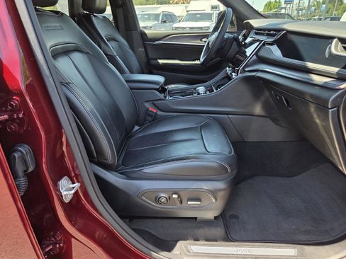 Used 2023 Jeep Grand Cherokee L Overland w/ Rear Seat Video Group I AWD/4WD image 19