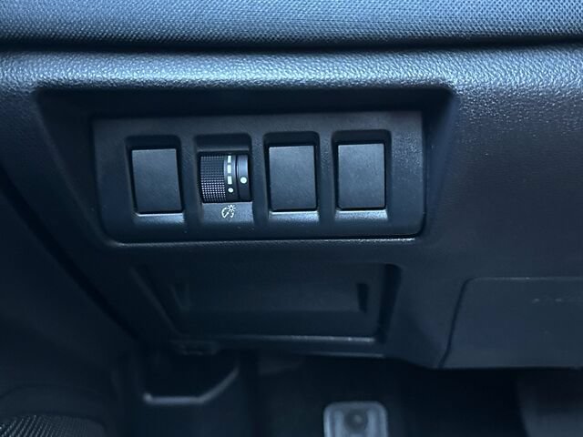 Used 2021 Subaru Outback AWD/4WD image 29
