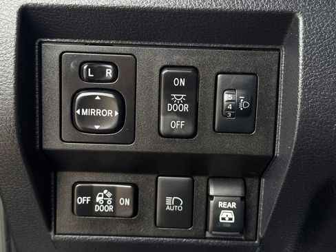 Used 2019 Toyota Tundra SR5 w/ TRD Sport Package image 22