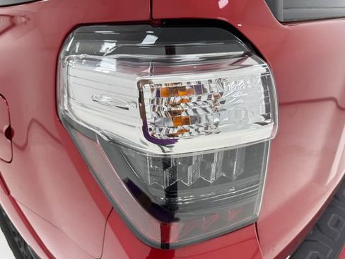 Used 2021 Toyota 4Runner SR5 AWD/4WD image 36