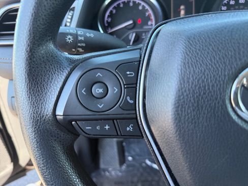 Used 2019 Toyota Camry LE image 24