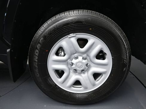 Used 2026 Toyota Tundra SR AWD/4WD image 5