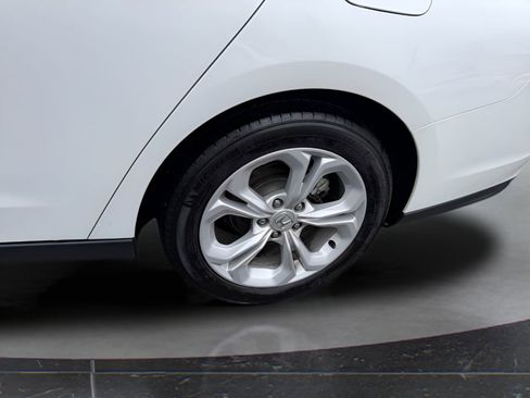 Used 2025 Honda Accord LX image 11