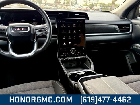 Used 2025 GMC Terrain Elevation image 29