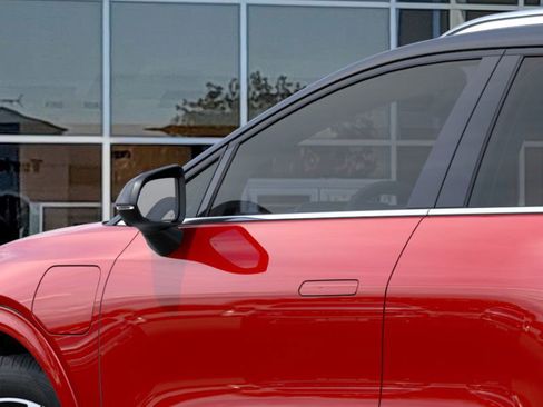 New 2025 Chevrolet Equinox EV LT image 36