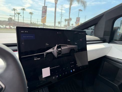 Used 2024 Tesla Cybertruck AWD Crew Cab image 14