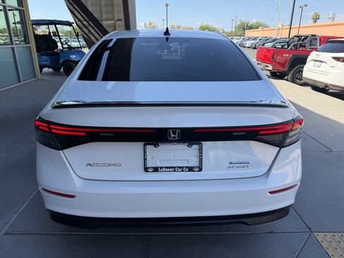 Used 2023 Honda Accord Sport image 13