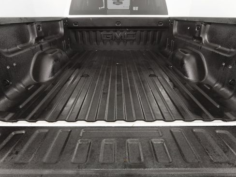 Used 2019 GMC Sierra 2500 SLE image 29