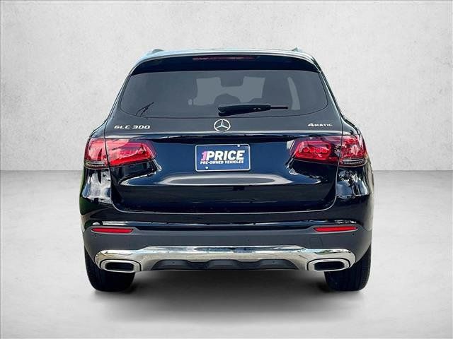 Used 2022 Mercedes-Benz GLC 300 4MATIC image 4