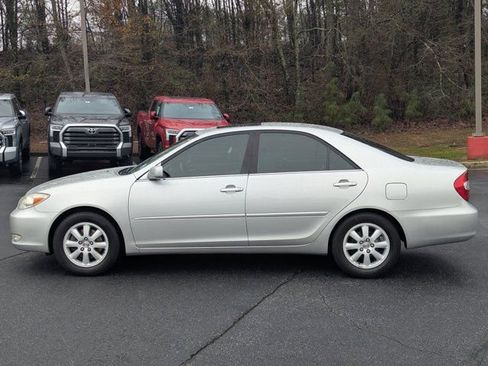 Used 2003 Toyota Camry XLE image 4