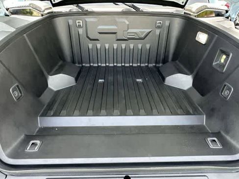 Used 2024 GMC Hummer EV 2X AWD/4WD image 27