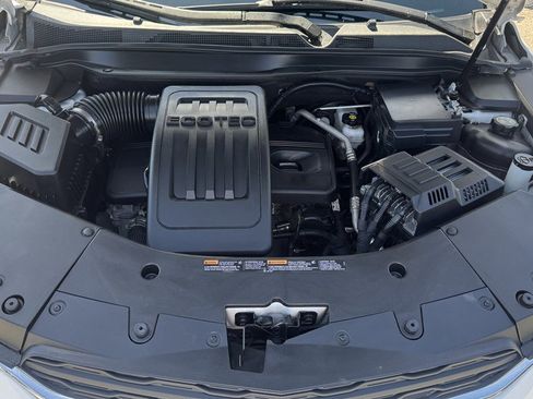 Used 2017 Chevrolet Equinox LS FWD image 10