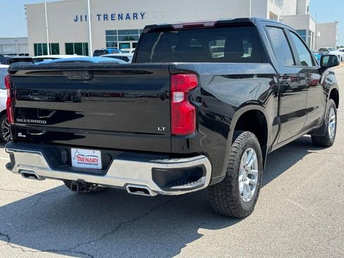 Used 2022 Chevrolet Silverado 1500 LT AWD/4WD image 3