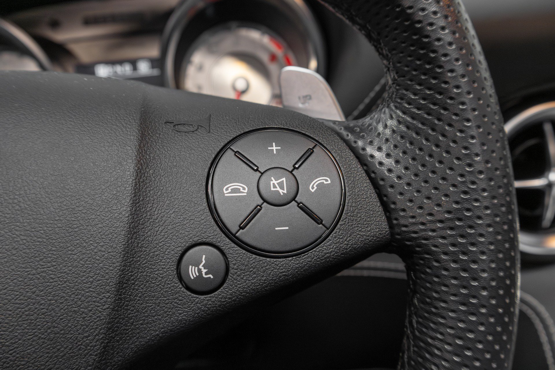 Used 2012 Mercedes-Benz SLS AMG Roadster image 17