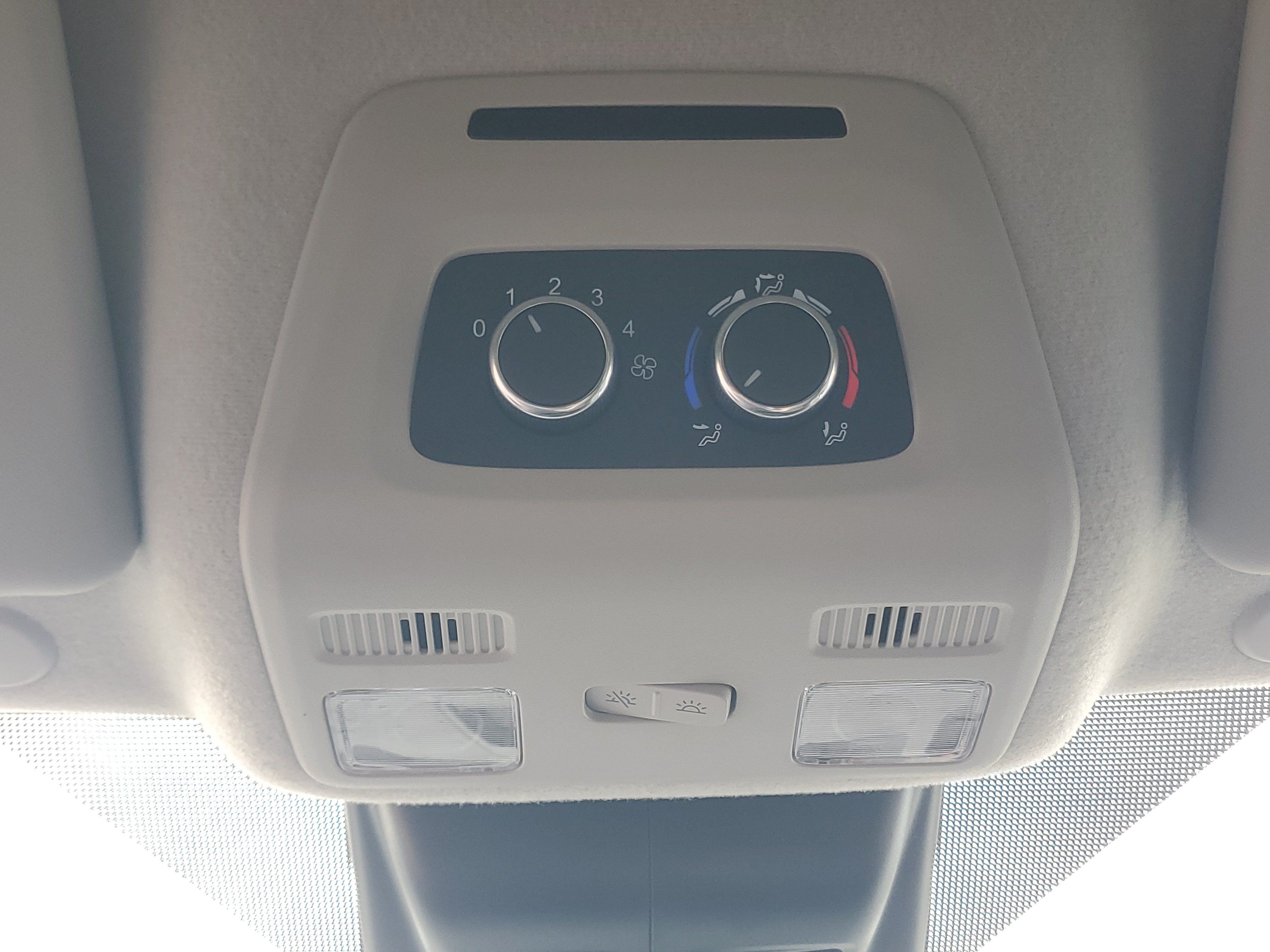 Used 2024 Ford Transit 350 XLT RWD image 18