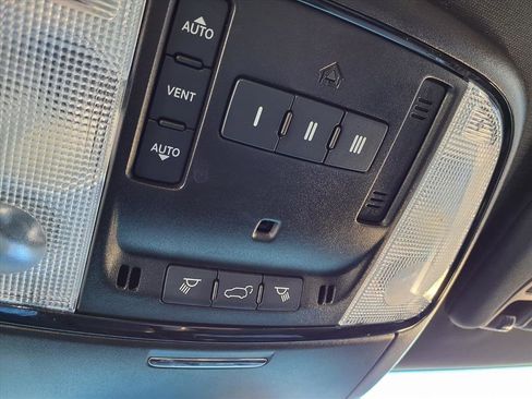 Used 2023 Dodge Durango GT image 17