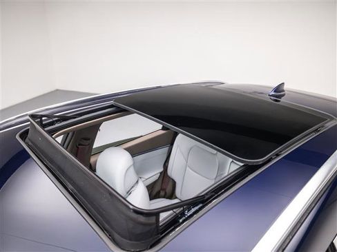 New 2026 Genesis GV70 2.5T Advanced image 17