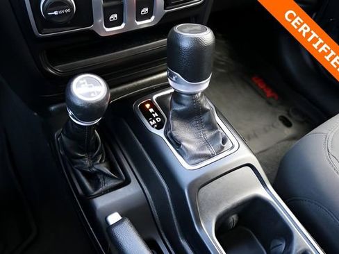 Used 2023 Jeep Wrangler Sport S image 21