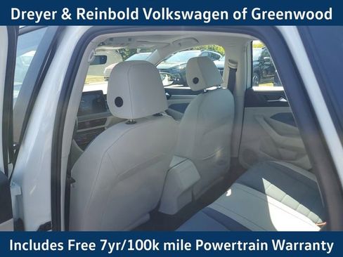 New 2025 Volkswagen Jetta SE image 14