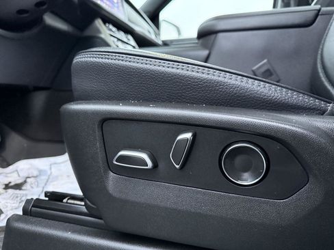 Used 2021 GMC Yukon Denali w/ Advanced Technology Package image 16