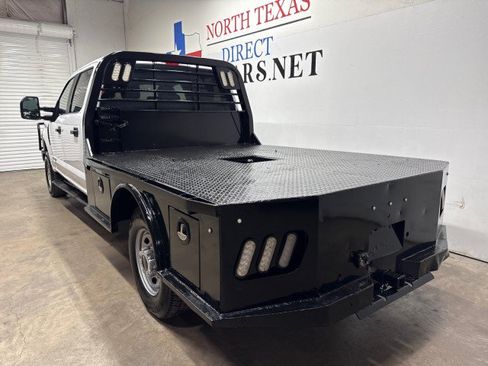 Used 2022 Ford F250 XL w/ Power Equipment Group AWD/4WD image 8