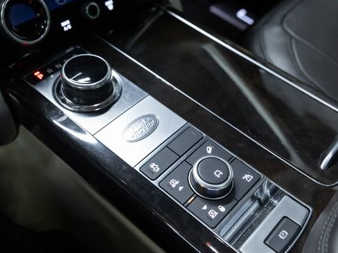 Used 2018 Land Rover Range Rover Supercharged image 26