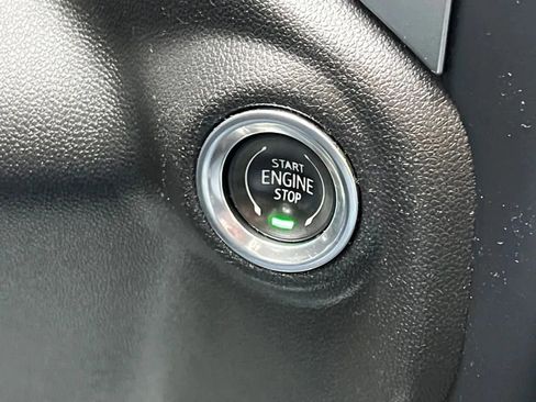 Used 2020 Chevrolet Silverado 1500 LT w/ Convenience Package image 38