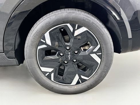 Used 2023 Kia Niro Wind w/ Wind Preserve Package FWD image 11